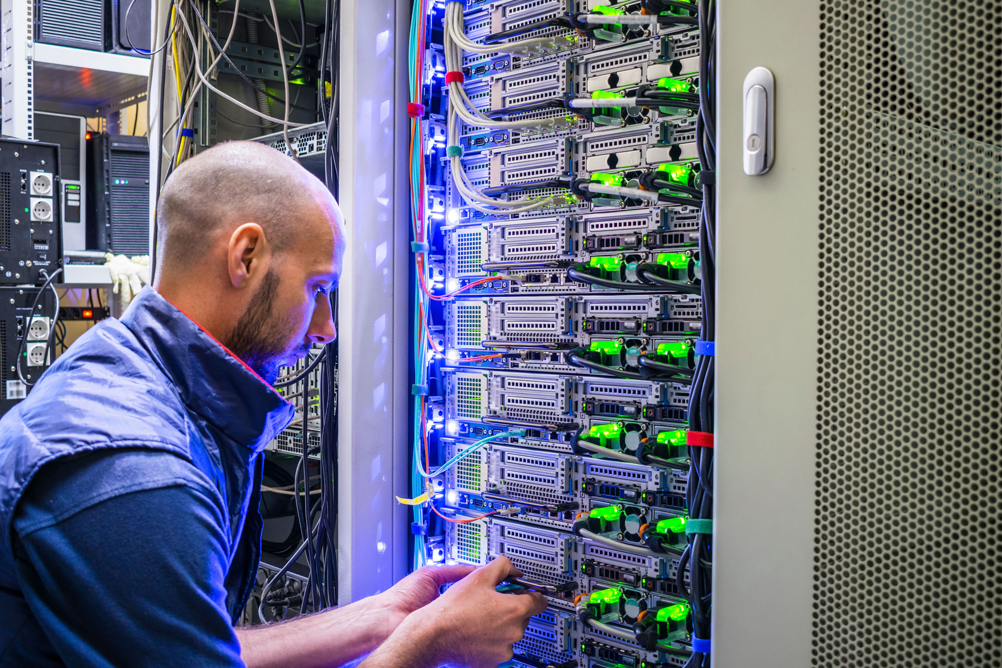 Scaling your data center with Cisco Nexus 9000 switches
